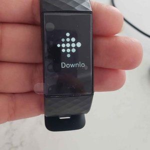 Brand New Fitbit Charge 4 w/ Accessory Band